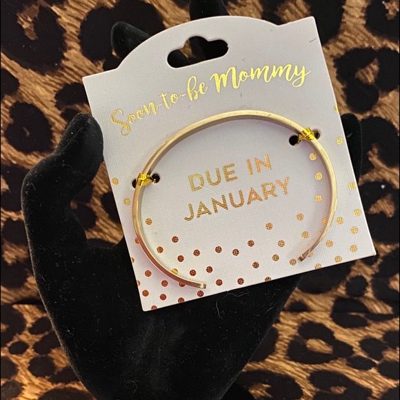 BNWT 18k Gold or Silver ‘Due in Month’ Bracelets by SOON TO BE MOMMY, Maternity - Picture 4 of 8